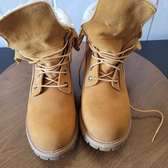 Timberland Woman’s Waterproof Roll-Top Boot. Sz 8.5. New, Faux-fur lined - Picture 10 of 16